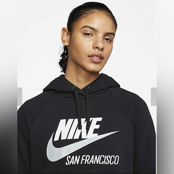 🆕 NIKE SPORTSWEAR ESSENTIAL WOMEN'S
PULLOVER HOODIE IN BLACK - Picture 7 of 10